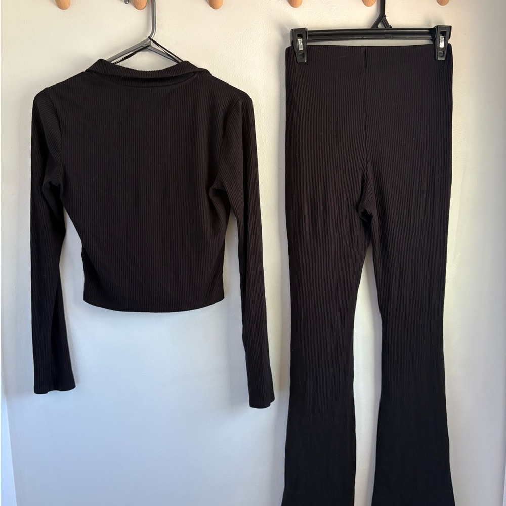 Black Women's Ribbed Pants & Top Set - Picture 4 of 7